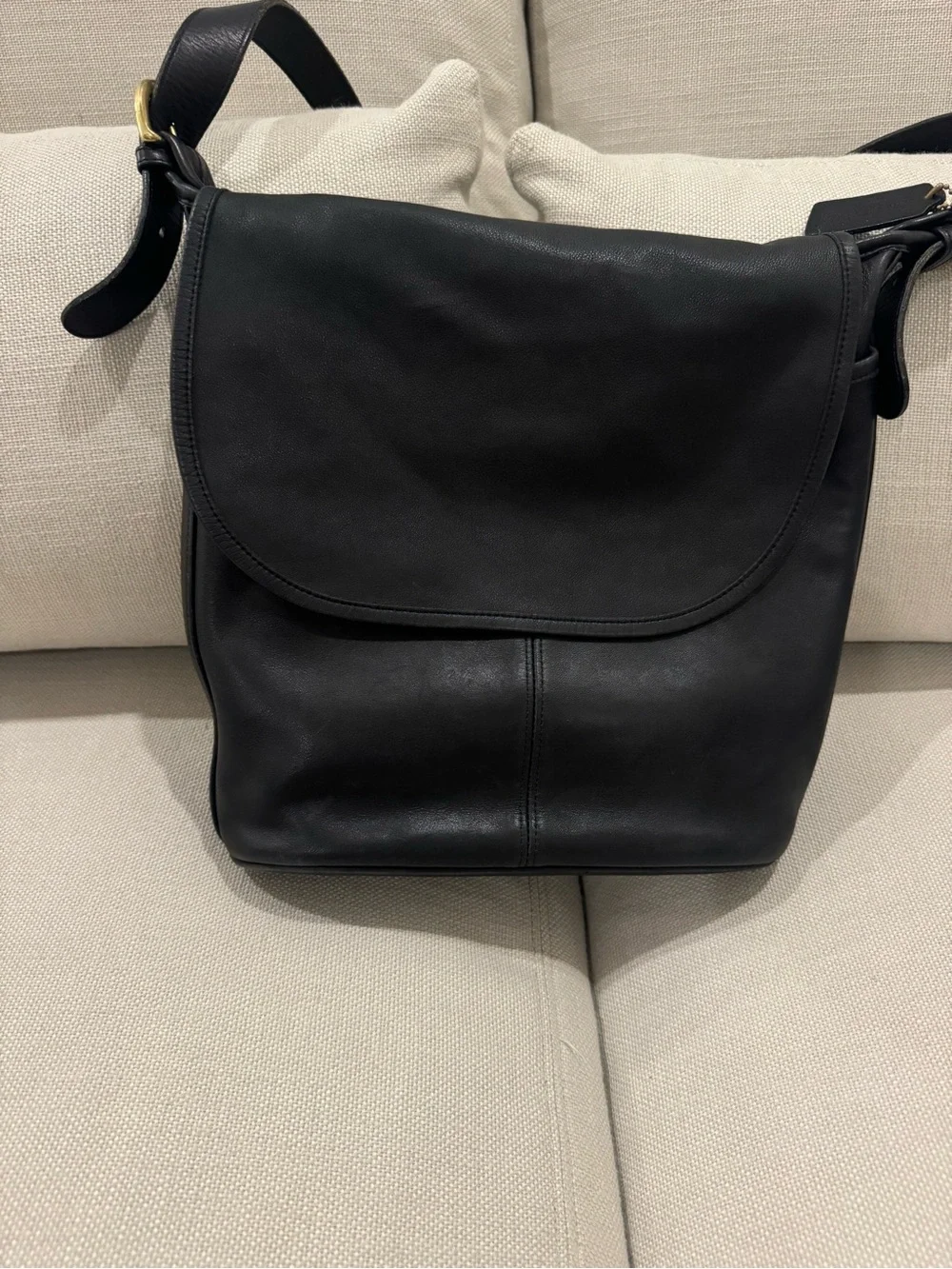 COACH | Vintage Lightweight Whitney Bag ~ Black